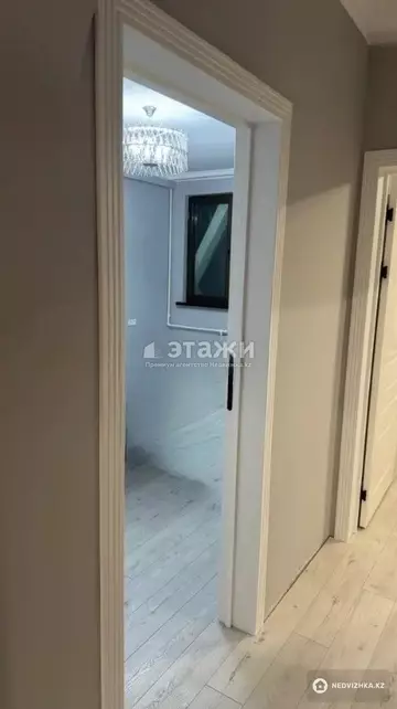 1-комнатная квартира, этаж 1 из 8, 80 м²