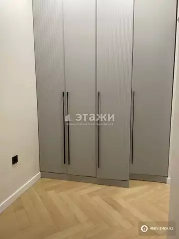 2-комнатная квартира, этаж 3 из 20, 56 м²