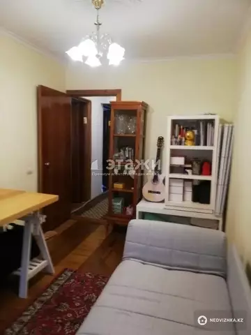 3-комнатная квартира, этаж 2 из 5, 63 м²