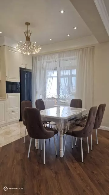 2-комнатная квартира, этаж 15 из 19, 74 м², на длительный срок