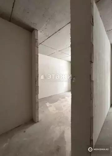 1-комнатная квартира, этаж 2 из 12, 38 м²