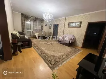 4-комнатная квартира, этаж 4 из 23, 123 м²