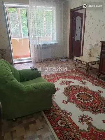 2-комнатная квартира, этаж 2 из 4, 42 м²