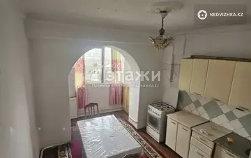 3-комнатная квартира, этаж 9 из 9, 76 м²