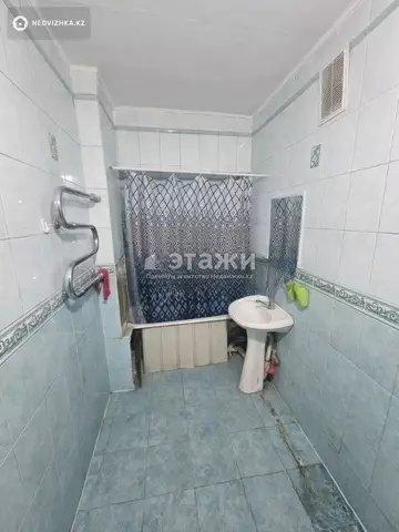 3-комнатная квартира, этаж 9 из 9, 76 м²