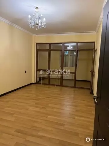 3-комнатная квартира, этаж 2 из 10, 91 м²