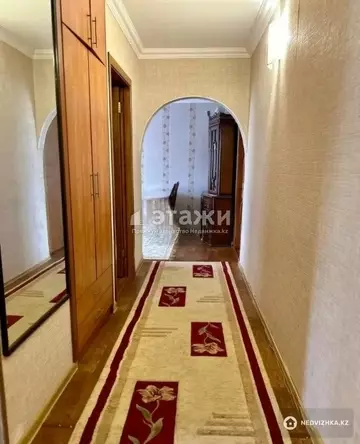 3-комнатная квартира, этаж 3 из 5, 67 м²