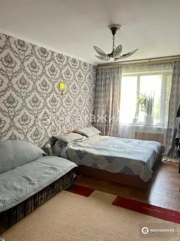 3-комнатная квартира, этаж 3 из 5, 67 м²