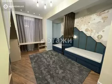 4-комнатная квартира, этаж 2 из 3, 160 м², на длительный срок