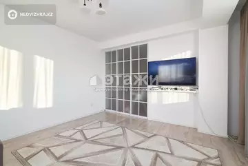 2-комнатная квартира, этаж 21 из 24, 61 м²