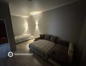 1-комнатная квартира, этаж 9 из 12, 33 м², по часам