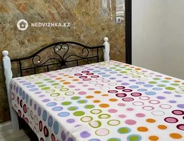 1-комнатная квартира, этаж 5 из 12, 40 м², по часам