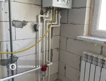 1-комнатная квартира, этаж 3 из 5, 42 м²