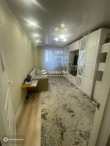 1-комнатная квартира, этаж 9 из 10, 34 м²