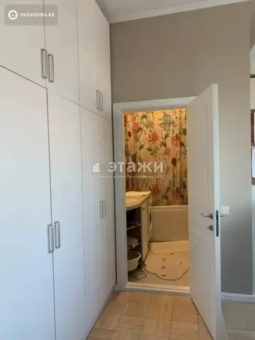 3-комнатная квартира, этаж 10 из 10, 96 м²