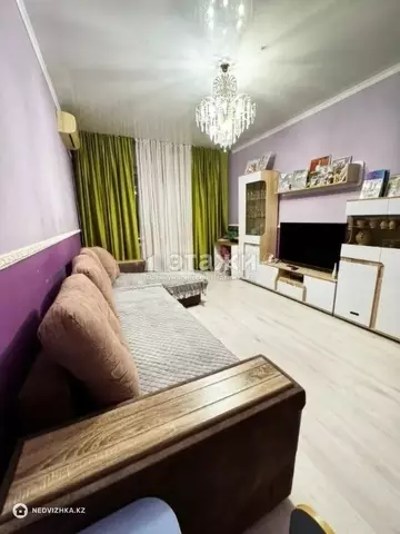 2-комнатная квартира, этаж 7 из 9, 60 м²