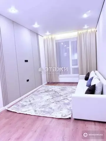 64 м², 3-комнатная квартира, этаж 11 из 12, 64 м², изображение - 1