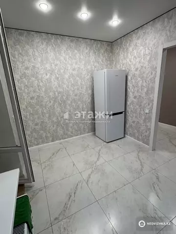 2-комнатная квартира, этаж 9 из 18, 54 м²