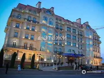 230 м², 4-комнатная квартира, этаж 5 из 6, 230 м², изображение - 1