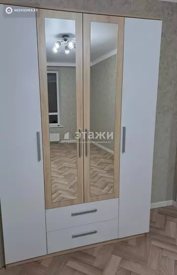 1-комнатная квартира, этаж 3 из 10, 42 м²