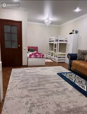 1-комнатная квартира, этаж 9 из 14, 52 м²