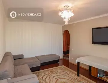 3-комнатная квартира, этаж 4 из 6, 69 м²