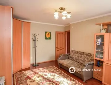 3-комнатная квартира, этаж 4 из 6, 69 м²