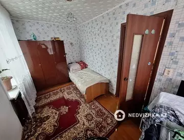 2-комнатная квартира, этаж 3 из 3, 43 м²