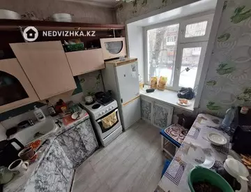 2-комнатная квартира, этаж 3 из 3, 43 м²