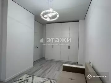 2-комнатная квартира, этаж 17 из 18, 55 м²