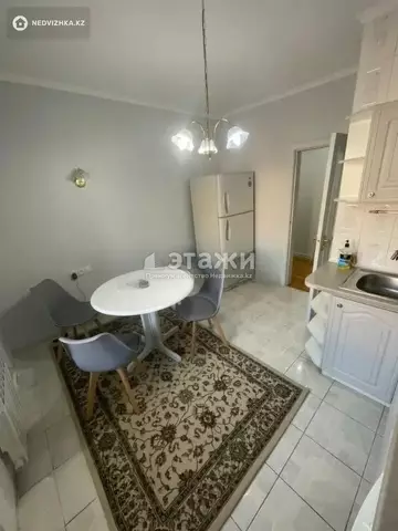58 м², 2-комнатная квартира, этаж 3 из 5, 58 м², изображение - 0
