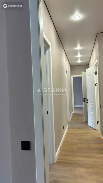 87.2 м², 3-комнатная квартира, этаж 3 из 14, 87 м², изображение - 1