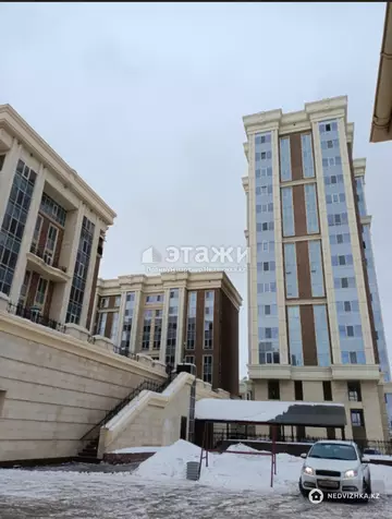 4-комнатная квартира, этаж 3 из 6, 137 м²