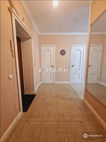 3-комнатная квартира, этаж 6 из 9, 64 м²