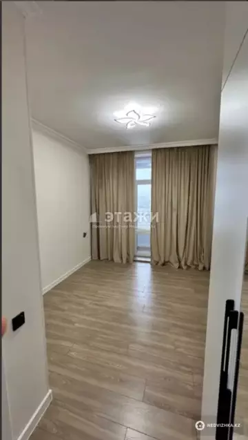 2-комнатная квартира, этаж 8 из 9, 60 м²