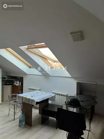 1-комнатная квартира, этаж 4 из 4, 30 м²