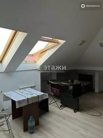1-комнатная квартира, этаж 4 из 4, 30 м²