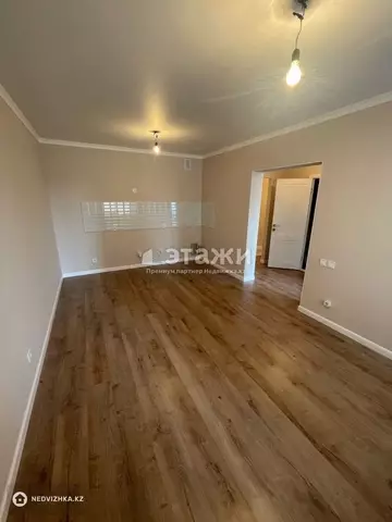 2-комнатная квартира, этаж 1 из 9, 42 м²