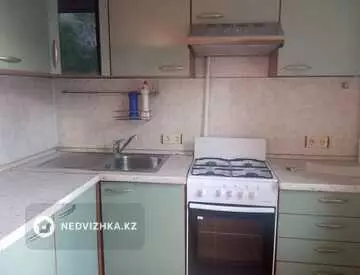 2-комнатная квартира, этаж 3 из 5, 59 м², на длительный срок