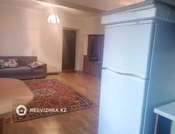 2-комнатная квартира, этаж 3 из 5, 59 м², на длительный срок