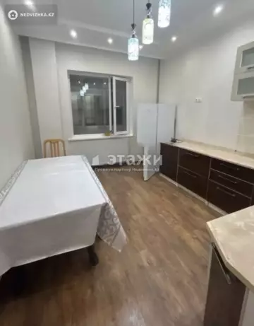 2-комнатная квартира, этаж 3 из 11, 55 м²