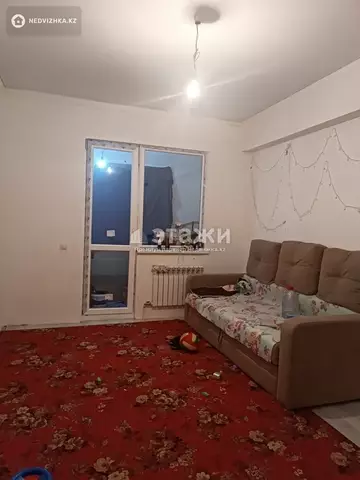 2-комнатная квартира, этаж 1 из 8, 50 м²