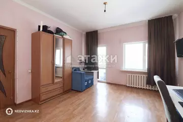 1-комнатная квартира, этаж 9 из 17, 42 м²