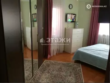 2-комнатная квартира, этаж 9 из 12, 64 м²