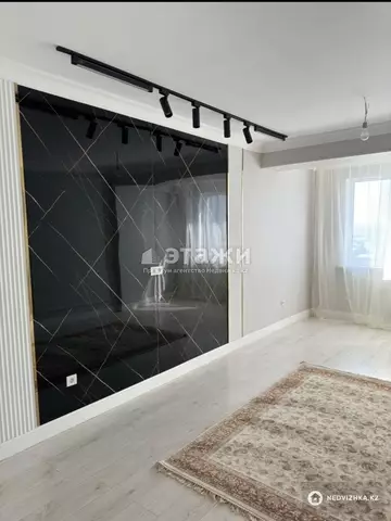 2-комнатная квартира, этаж 11 из 13, 70 м²