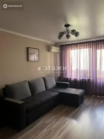 4-комнатная квартира, этаж 4 из 4, 74 м²