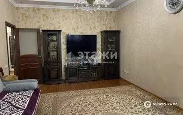 3-комнатная квартира, этаж 4 из 17, 120 м²