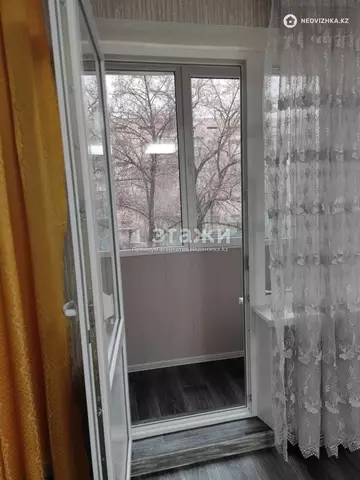 2-комнатная квартира, этаж 3 из 4, 42 м², на длительный срок