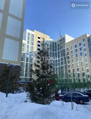1-комнатная квартира, этаж 3 из 9, 36 м²