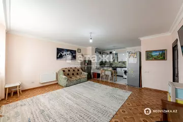 2-комнатная квартира, этаж 7 из 14, 70 м²